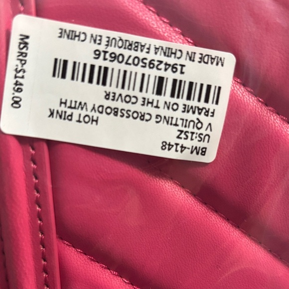 NWT!! Badgley Mischka Hot Pink Quilted Crossbody With Adjustable Strap Bag - Picture 2 of 6